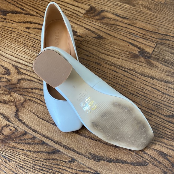 Ladies size 8 J Crew Pumps - Picture 3 of 3